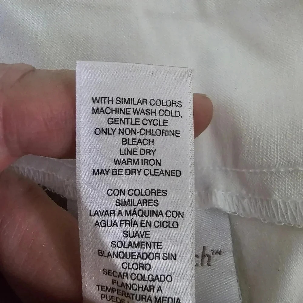 Chico's perfect stretch white capri size 3 - Picture 7 of 8